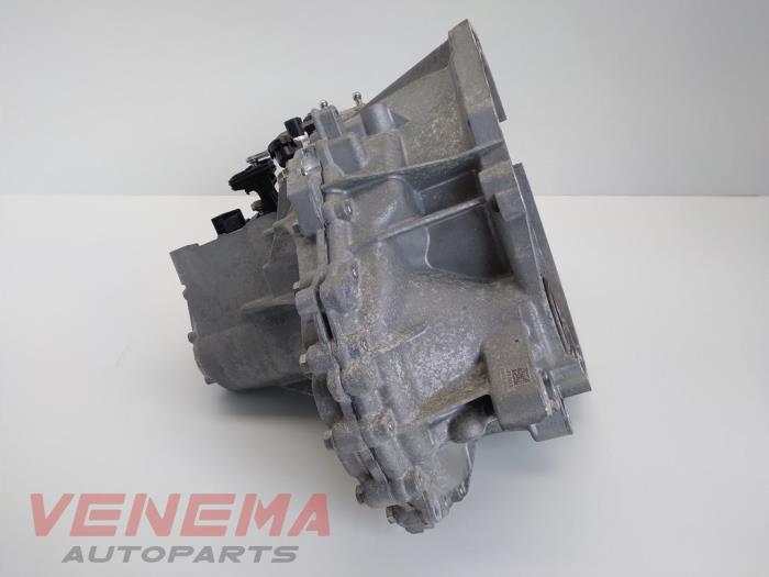 Gebruikte Versnellingsbak Ford Fiesta 7 1.0 EcoBoost 12V Prijs € 699,99 Margeregeling aangeboden door Venema Autoparts