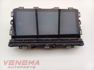 Gebruikte Display Multi Media regelunit Volkswagen Golf VIII (CD1) 1.0 eTSI 12V Prijs € 374,99 Margeregeling aangeboden door Venema Autoparts