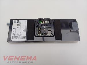 Gebruikte Antenne (diversen) Volkswagen Golf VIII (CD1) 1.0 eTSI 12V Prijs € 99,99 Margeregeling aangeboden door Venema Autoparts