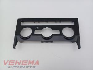 Gebruikte Sierlijst Skoda Karoq 1.0 TSI 12V Prijs € 19,99 Margeregeling aangeboden door Venema Autoparts