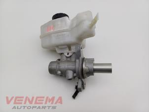 Gebruikte Hoofdremcilinder Volkswagen Golf VIII (CD1) 1.0 eTSI 12V Prijs € 44,99 Margeregeling aangeboden door Venema Autoparts