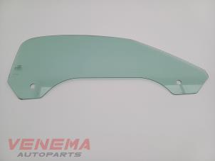 Gebruikte Portierruit 2Deurs rechts Mini Coupe (R58) 1.6 16V Cooper Prijs € 34,99 Margeregeling aangeboden door Venema Autoparts