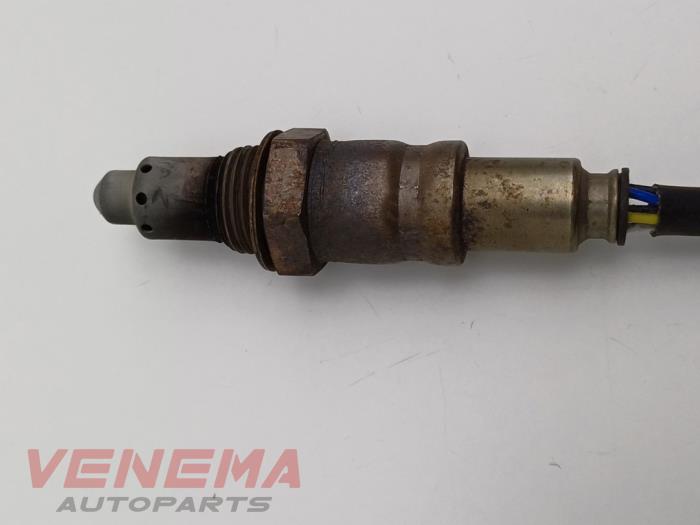 Lambda Sonde van een Skoda Karoq 1.0 TSI 12V 2020