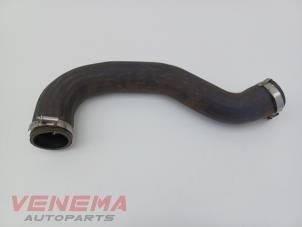 Gebruikte Intercooler Slang Ford Fiesta 7 1.0 EcoBoost 12V Prijs € 39,99 Margeregeling aangeboden door Venema Autoparts