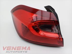 Gebruikte Achterlicht links Ford Fiesta 7 1.0 EcoBoost 12V 100 Prijs € 99,99 Margeregeling aangeboden door Venema Autoparts