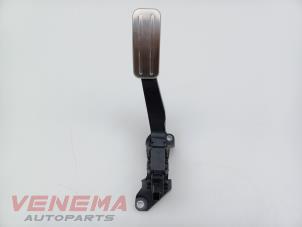 Gebruikte Gaspedaal Ford Fiesta 7 1.0 EcoBoost 12V 100 Prijs € 24,99 Margeregeling aangeboden door Venema Autoparts