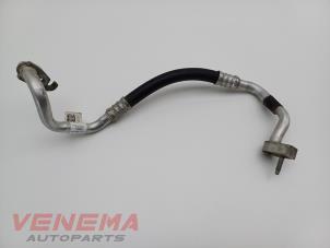 Gebruikte Airco Leiding Ford Fiesta 7 1.0 EcoBoost 12V 100 Prijs € 24,99 Margeregeling aangeboden door Venema Autoparts