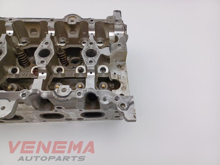 Cilinderkop van een Mercedes-Benz B (W246) 1.6 B-180 BlueEFFICIENCY Turbo 16V 2013