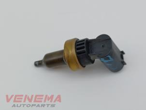 Gebruikte Sensor radiateurtemperatuur Mercedes B (W246) 1.6 B-180 BlueEFFICIENCY Turbo 16V Prijs € 9,99 Margeregeling aangeboden door Venema Autoparts
