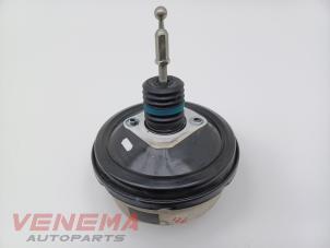 Gebruikte Rembekrachtiger Audi A5 Cabrio (F57/F5E) 3.0 TDI V6 24V Quattro Prijs € 89,99 Margeregeling aangeboden door Venema Autoparts