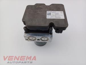 Gebruikte ABS Pomp Audi A5 Cabrio (F57/F5E) 3.0 TDI V6 24V Quattro Prijs € 749,99 Margeregeling aangeboden door Venema Autoparts