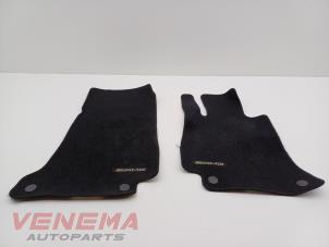 Gebruikte Matten Set Mercedes E (C238) E-300 2.0 Turbo 16V Prijs € 74,99 Margeregeling aangeboden door Venema Autoparts