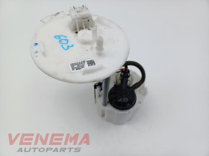 Gebruikte Brandstofpomp Elektrisch Opel Astra K 1.0 Turbo 12V Prijs € 49,99 Margeregeling aangeboden door Venema Autoparts