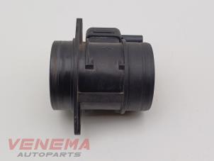 Gebruikte Luchtmassameter Volkswagen Caddy Combi III (2KB,2KJ) 1.6 TDI 16V Prijs € 9,99 Margeregeling aangeboden door Venema Autoparts