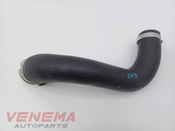 Gebruikte Intercooler Slang Opel Astra K 1.0 Turbo 12V Prijs € 29,99 Margeregeling aangeboden door Venema Autoparts