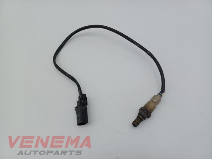 Gebruikte Lambda Sonde Volkswagen Caddy Combi III (2KB,2KJ) 1.6 TDI 16V Prijs € 9,99 Margeregeling aangeboden door Venema Autoparts