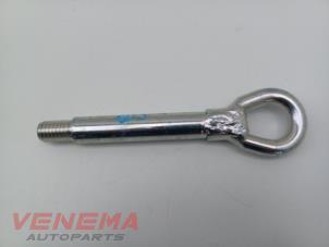 Gebruikte Sleepoog voor Opel Astra K 1.0 Turbo 12V Prijs € 9,99 Margeregeling aangeboden door Venema Autoparts