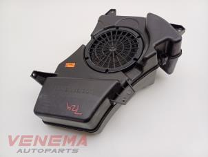 Gebruikte Subwoofer Mercedes ML III (166) 3.0 ML-350 BlueTEC V6 24V 4-Matic Prijs € 134,99 Margeregeling aangeboden door Venema Autoparts