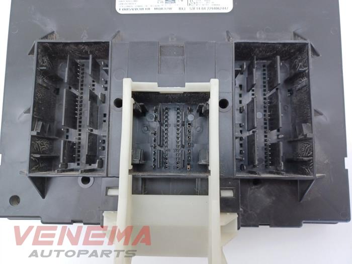 Computer Body Control van een Volkswagen Golf VIII Variant (GC5) 2.0 TDI BlueMotion 16V 2023