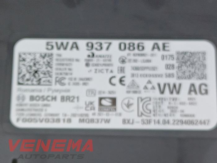 Computer Body Control van een Volkswagen Golf VIII Variant (GC5) 2.0 TDI BlueMotion 16V 2023