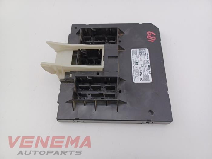 Computer Body Control van een Volkswagen Golf VIII Variant (GC5) 2.0 TDI BlueMotion 16V 2023