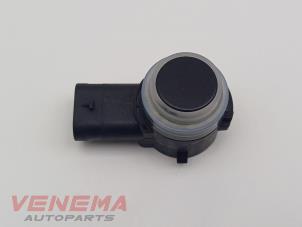 Gebruikte PDC Sensor Mercedes GLA (H247) 1.3 200 Turbo 16V Prijs € 9,99 Margeregeling aangeboden door Venema Autoparts