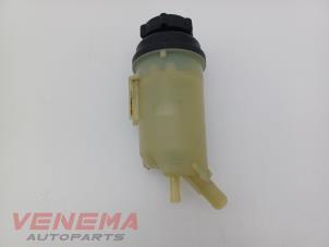 Gebruikte Servo Oliereservoir Ford Transit Custom 2.0 TDCi 16V Eco Blue 170 Prijs € 19,99 Margeregeling aangeboden door Venema Autoparts