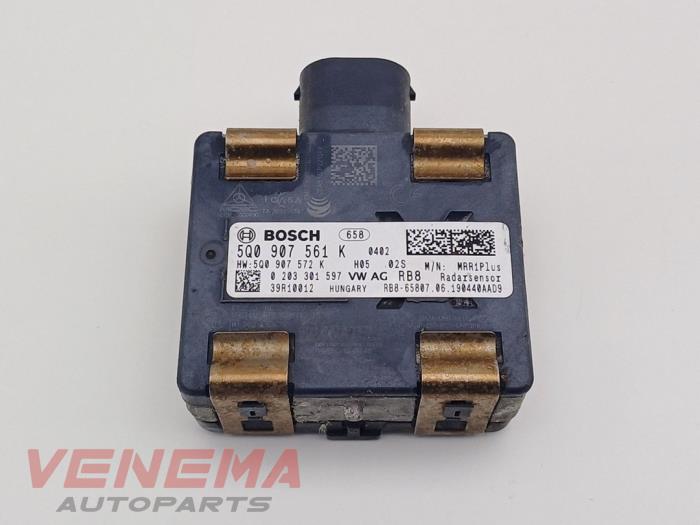 Gebruikte Radar sensor Skoda Fabia III (NJ3) 1.0 TSI 12V Prijs € 349,99 Margeregeling aangeboden door Venema Autoparts