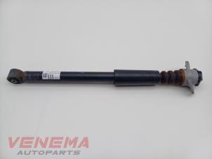 Gebruikte Schokdemper links-achter Skoda Fabia III (NJ3) 1.0 TSI 12V Prijs € 14,99 Margeregeling aangeboden door Venema Autoparts