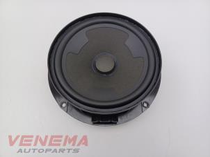 Gebruikte Luidspreker Volkswagen Tiguan (AD1) 1.4 TSI 16V Prijs € 19,99 Margeregeling aangeboden door Venema Autoparts