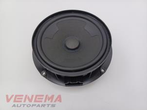 Gebruikte Luidspreker Volkswagen Tiguan (AD1) 1.4 TSI 16V Prijs € 19,99 Margeregeling aangeboden door Venema Autoparts