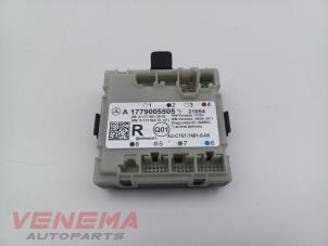 Gebruikte Deur module Mercedes GLA (H247) 1.3 200 Turbo 16V Prijs € 19,99 Margeregeling aangeboden door Venema Autoparts