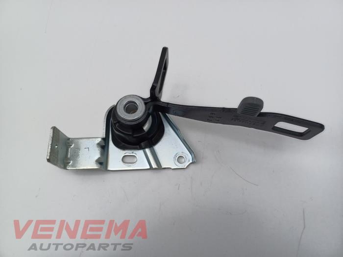 Gebruikte Diversen Mini Mini (F55) 1.5 12V Cooper D Prijs € 19,99 Margeregeling aangeboden door Venema Autoparts