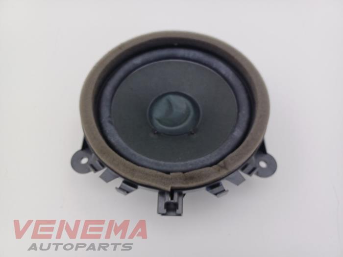 Gebruikte Speaker Volvo V40 (MV) 2.0 T4 16V Prijs € 14,99 Margeregeling aangeboden door Venema Autoparts
