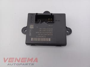 Gebruikte Centrale Deurvergrendelings Module Volvo V40 (MV) 2.0 T4 16V Prijs € 9,99 Margeregeling aangeboden door Venema Autoparts