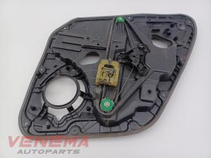 Gebruikte Ruitmechaniek 4Deurs links-achter Volvo V40 (MV) 2.0 T4 16V Prijs € 19,99 Margeregeling aangeboden door Venema Autoparts