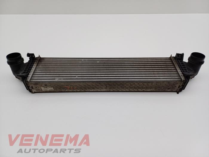 Gebruikte Intercooler Volvo V40 (MV) 2.0 T4 16V Prijs € 99,99 Margeregeling aangeboden door Venema Autoparts