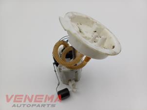 Gebruikte Tank element Pomp BMW 3 serie Touring (F31) 320d 2.0 16V Prijs € 34,99 Margeregeling aangeboden door Venema Autoparts