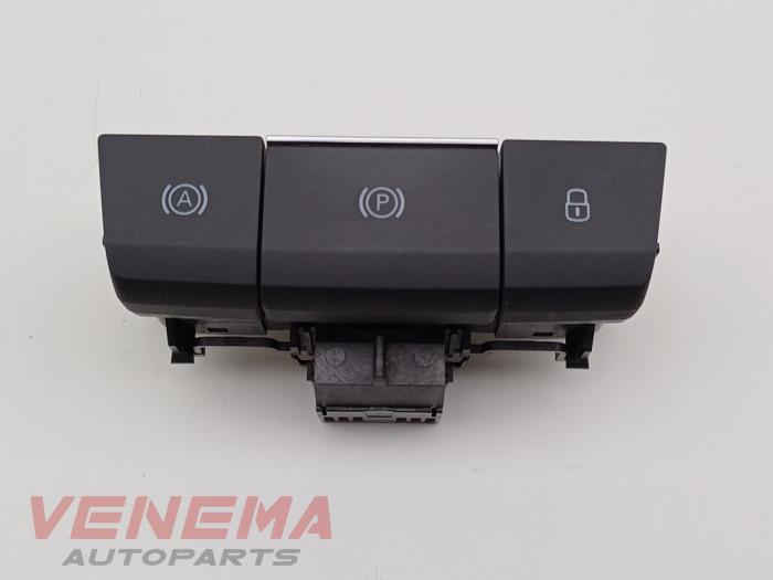 Gebruikte Schakelaar handrem Seat Leon (KLB) 1.5 TSI 16V Prijs € 19,99 Margeregeling aangeboden door Venema Autoparts
