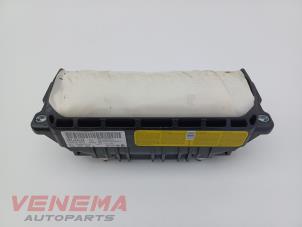 Gebruikte Airbag rechts (Dashboard) Volkswagen Caddy Combi III (2KB,2KJ) 1.6 TDI 16V Prijs € 124,99 Margeregeling aangeboden door Venema Autoparts