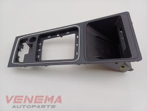 Gebruikte Afdekplaat diversen Seat Leon (KLB) 1.5 TSI 16V Prijs € 29,99 Margeregeling aangeboden door Venema Autoparts