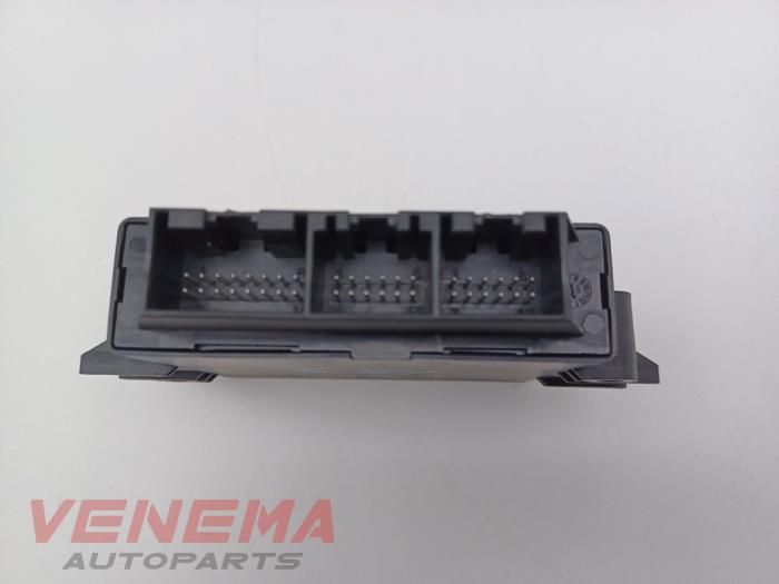 PDC Module van een Audi A6 Avant (C6) 2.0 T FSI 16V 2009