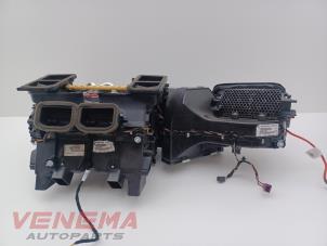 Gebruikte Kachelhuis Mercedes GLK (204.7/9) 2.2 220 CDI 16V BlueEff.,BlueTEC 4-Matic Prijs € 79,99 Margeregeling aangeboden door Venema Autoparts