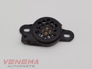 Gebruikte Speaker Audi A6 Avant (C6) 2.0 T FSI 16V Prijs € 9,99 Margeregeling aangeboden door Venema Autoparts