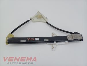 Gebruikte Ruitmechaniek 4Deurs links-achter Volkswagen T-Roc I 1.5 TSI 16V Prijs € 29,99 Margeregeling aangeboden door Venema Autoparts