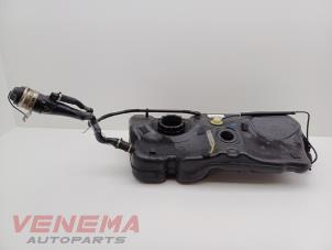 Gebruikte Brandstoftank Mini Mini (R56) 1.6 16V Cooper Prijs € 74,99 Margeregeling aangeboden door Venema Autoparts