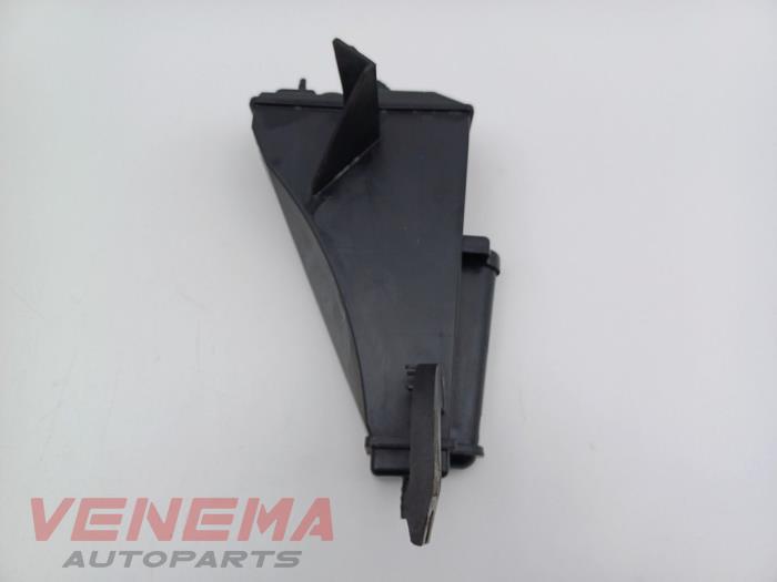 Gebruikte Koolstoffilter Audi A6 Avant (C6) 2.0 T FSI 16V Prijs € 24,99 Margeregeling aangeboden door Venema Autoparts