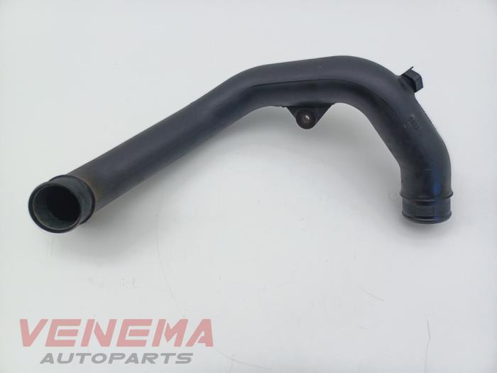Gebruikte Intercooler Buis Volkswagen Polo V (6R) 1.2 TDI 12V BlueMotion Prijs € 19,99 Margeregeling aangeboden door Venema Autoparts