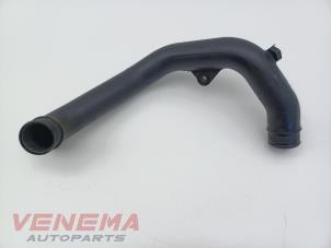 Gebruikte Intercooler Buis Volkswagen Polo V (6R) 1.2 TDI 12V BlueMotion Prijs € 19,99 Margeregeling aangeboden door Venema Autoparts