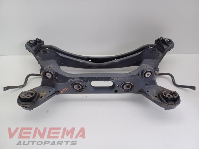 Gebruikte Subframe Mercedes C (W205) C-200d 1.6 Turbo 16V Prijs € 119,99 Margeregeling aangeboden door Venema Autoparts